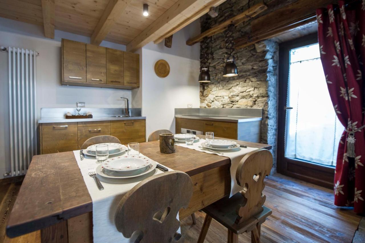 Le Relais Du Boucher Gaby Eksteriør billede
